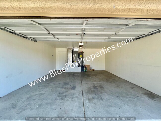 Building Photo - 2472 W Chris Oliver Way