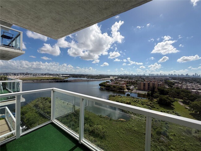 Foto del edificio - 5077 NW 7th St