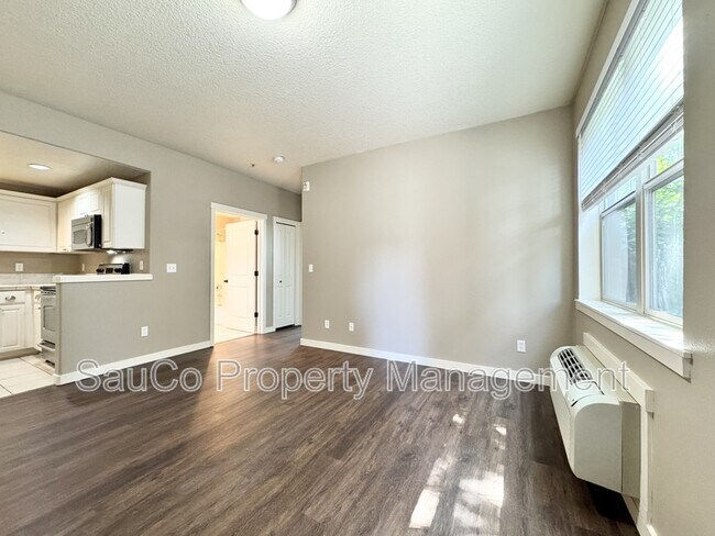 Foto del edificio - 616 NE Adwick Dr