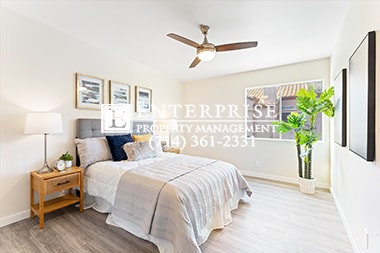 Building Photo - Beautiful Townhome (2432 Moon Dust)