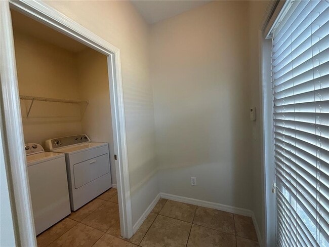 Foto del edificio - 7605 Sutherton Ln