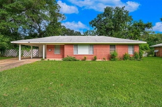 Building Photo - 2501 Rosedale Pl