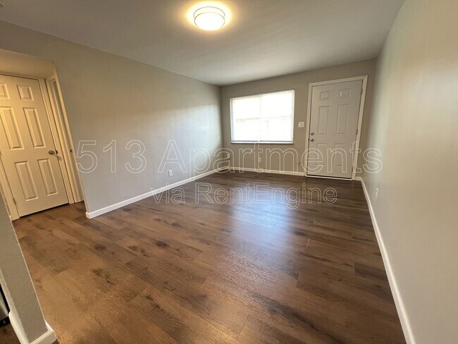 Foto del edificio - 524 Rockdale Ave