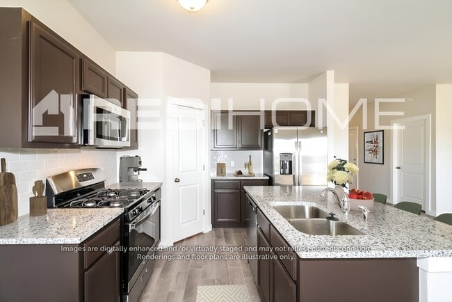 Building Photo - 1230 Lakeview Dr