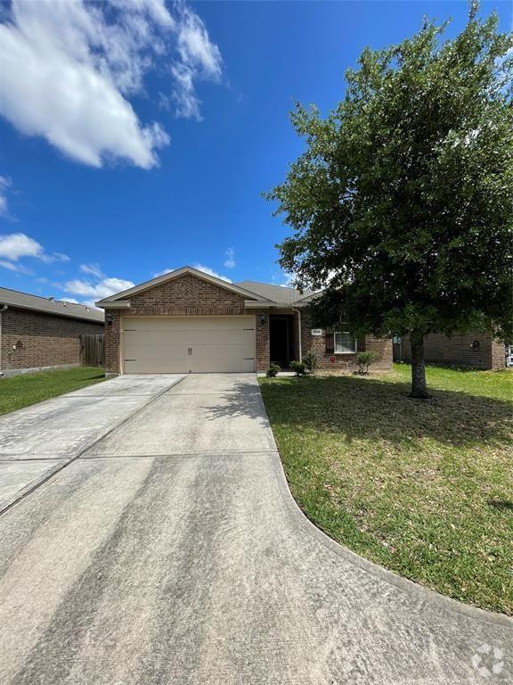 Building Photo - 28969 San Bernard River Loop