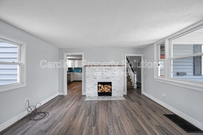 Foto del edificio - 4616 Ward St