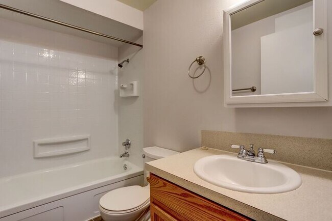 Foto del edificio - 1 bedroom just minutes from Downtown PDX!!!