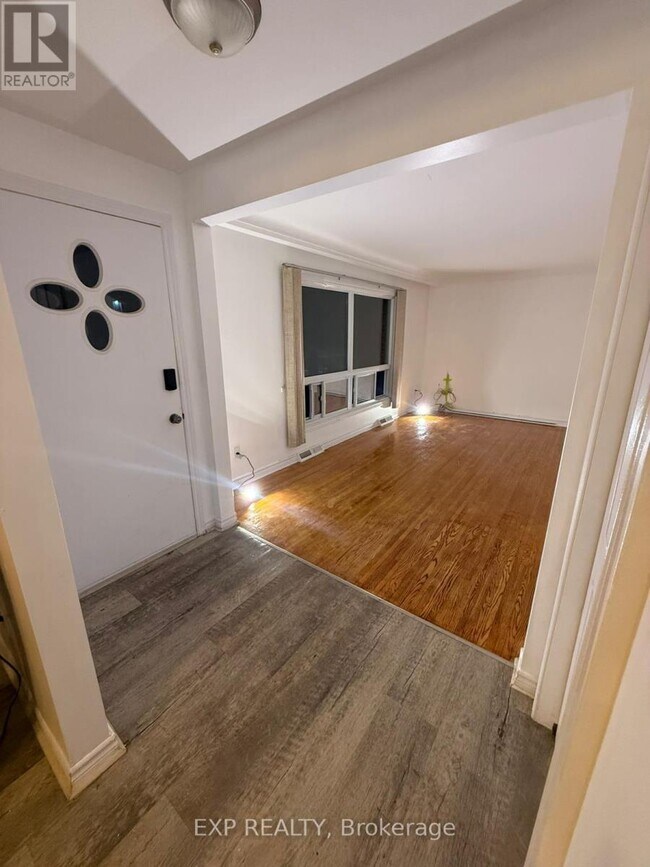 Building Photo - 611 Geneva St