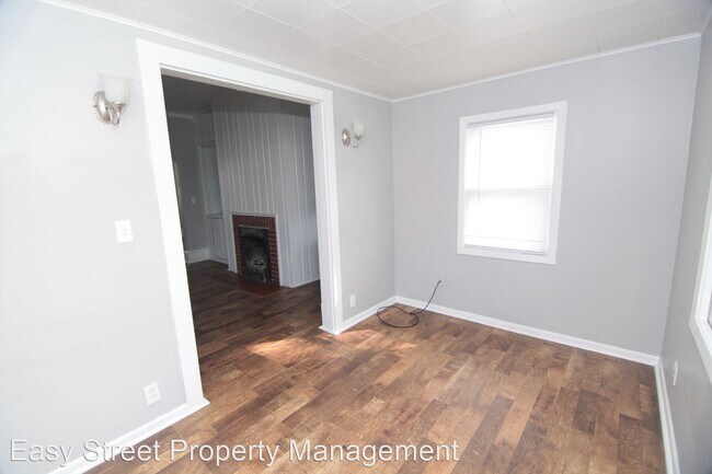 Building Photo - 3 br, 2 bath House - 2418 6th Ave