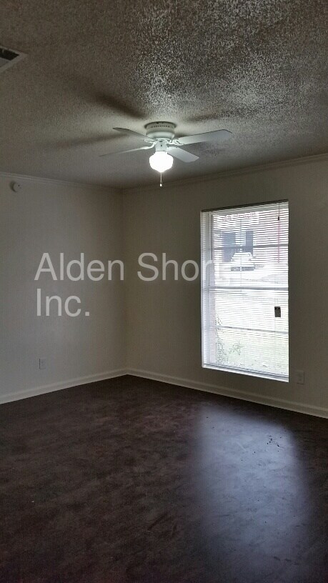 Building Photo - 2444 Avis St