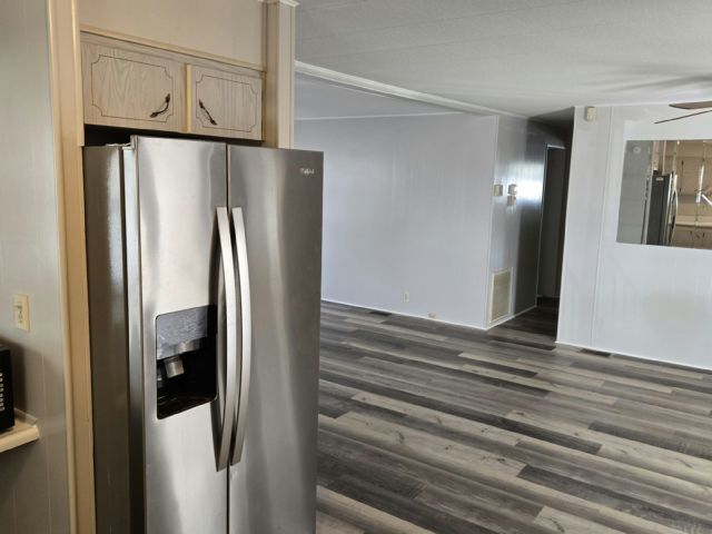 Foto del edificio - 109 49th Ave W