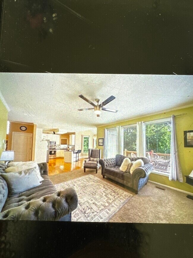 Foto del edificio - 13920 W 143rd Ct