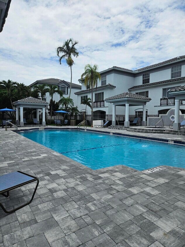 Foto del edificio - 781 SW 148th Ave