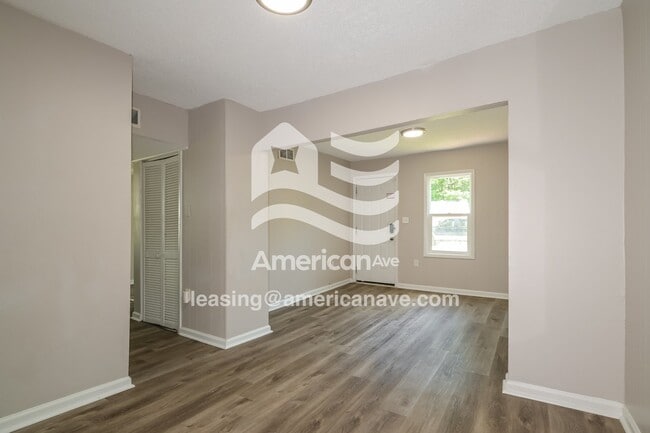 Building Photo - 127 Grether Ave