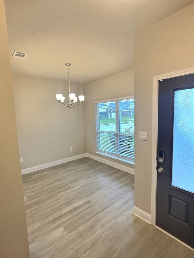 Foto del edificio - 3 BD 2 BA Home located in the Ocean Springs School District
