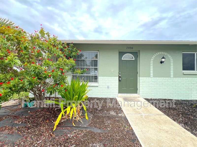 Foto principal - 1326 SE 24th Ave