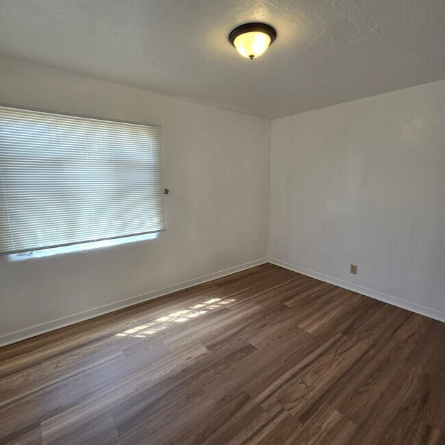 Foto del edificio - 335 Monroe St NE