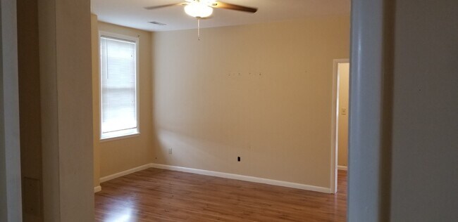 Building Photo - 108 S State St