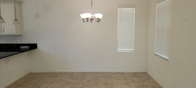 Foto del edificio - Adorable 3 bedroom 2.5 bath home in West S...