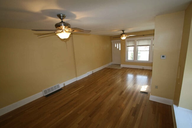 Building Photo - 1357 Riverside Dr