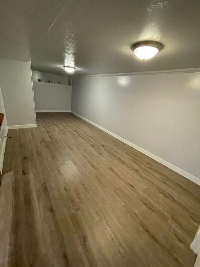 Foto del edificio - 2141-2145 Nowell Circle