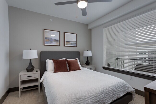 Foto del edificio - 427 Nichol Mill Ln