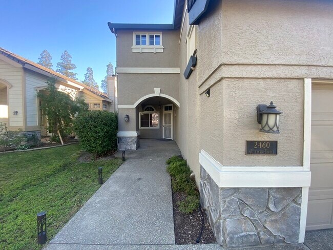 Foto del edificio - MOVE IN SPECIAL!!! Amazing 4 bed 2 bath ho...