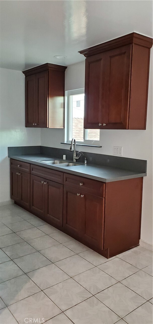 Foto del edificio - 2214 Orange Grove Ave