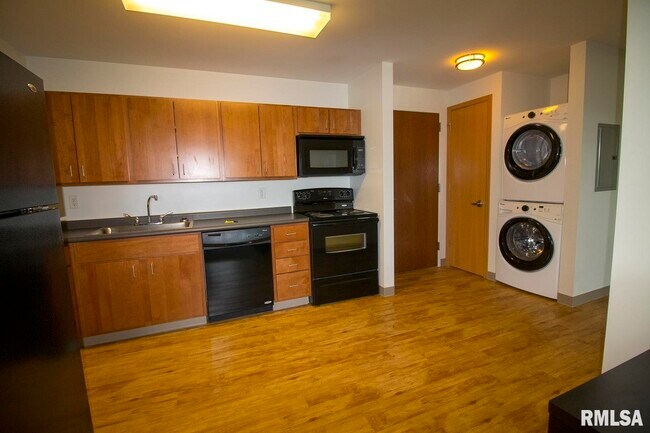 Foto del edificio - 2900 River Dr