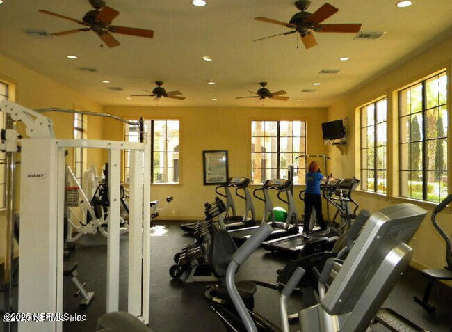 Foto del edificio - 12700 Bartram Park Blvd