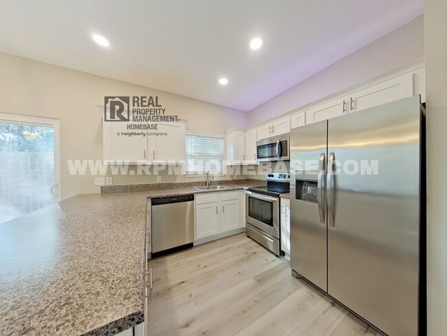 Foto del edificio - Brand-New 2-Bedroom Gem with Modern Comfor...