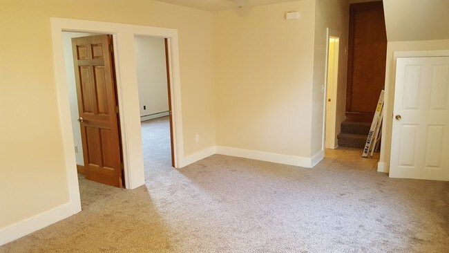 SALA DE ESTAR - 55 E Courtney St