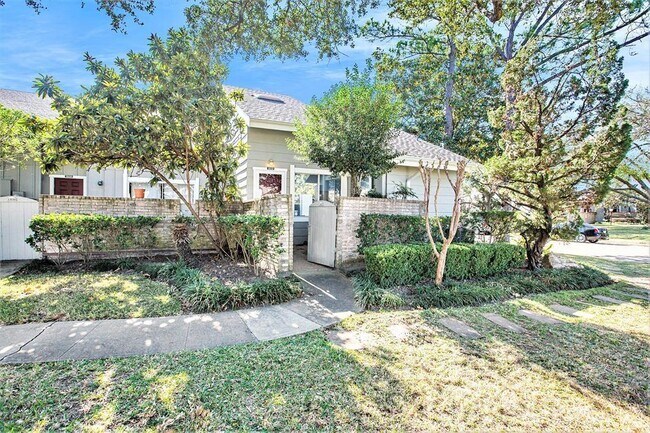 Building Photo - 13032 Greenway Chase Ct