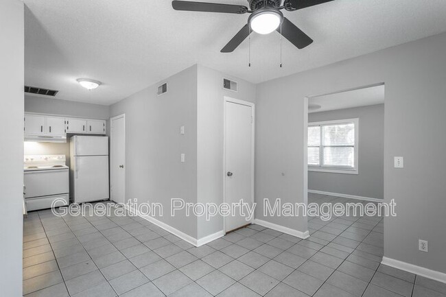 Foto del edificio - 2914 Williamsburg Ln