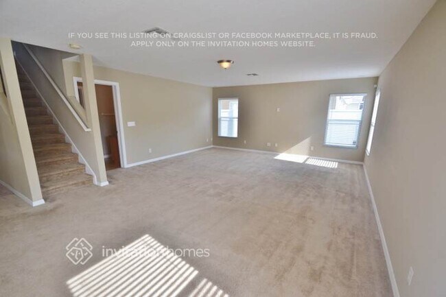 Building Photo - 1346 Karok St
