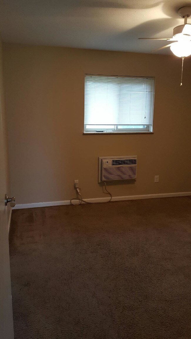 Foto del edificio - 1837 Kendall Ln