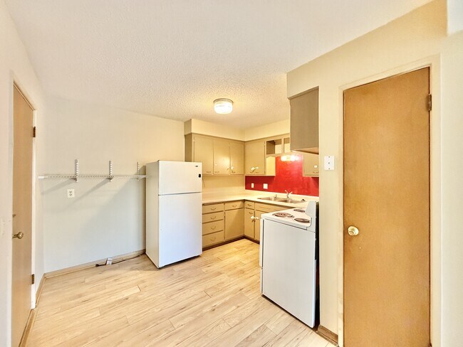 Foto del edificio - 625 Vera Ct