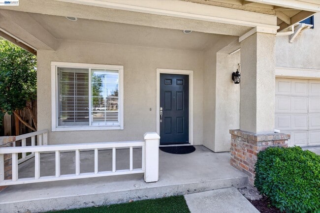 Building Photo - 2056 Olivia Ct