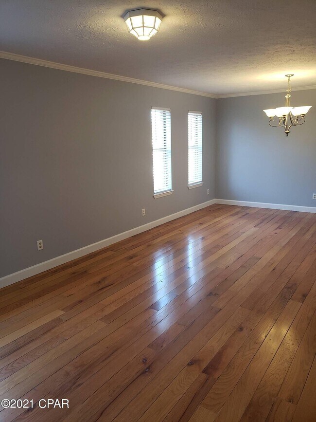 Foto del edificio - 3116 Sarasota Ave