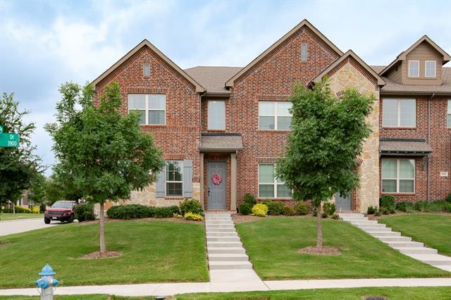 Foto principal - 3928 Cresthill Dr