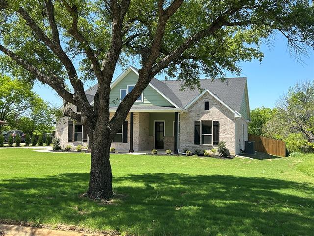 Foto del edificio - 5533 Woodland Hill