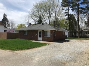 Building Photo - 2550 9th Ct