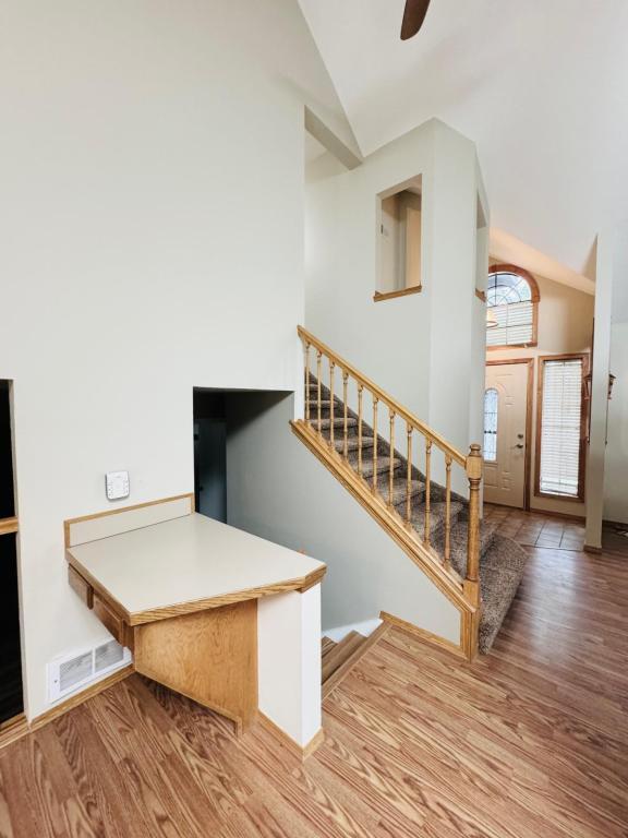 Building Photo - 3025 Escalante Ave