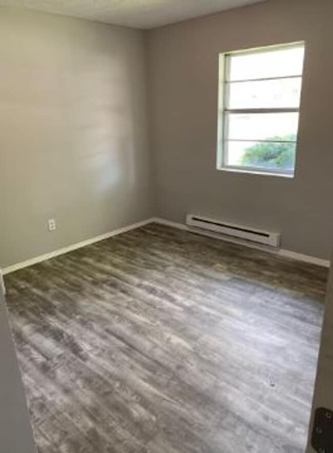 Photo - 1578 Van Buren Dr House