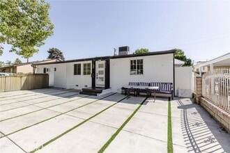 Building Photo - 8206 Cantaloupe Ave
