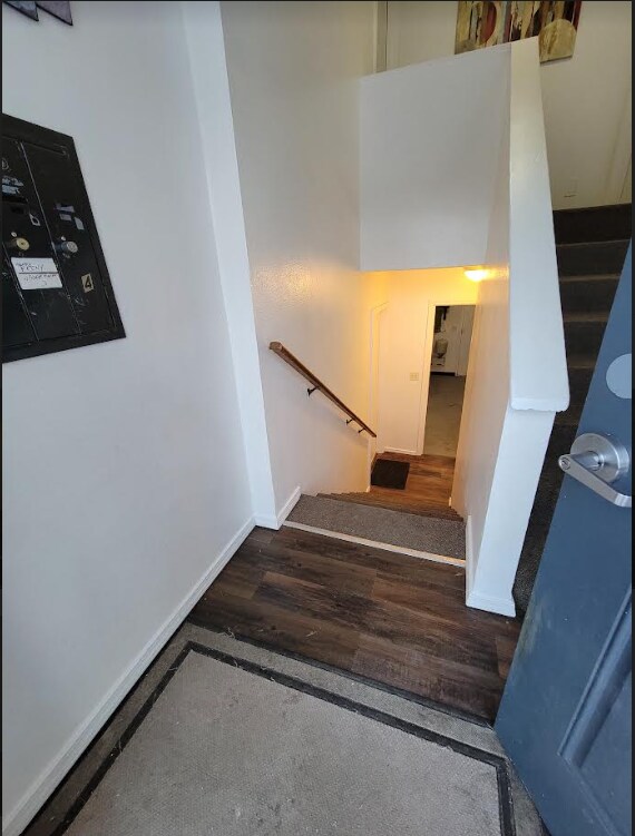Entryway - 7221 E 21st Ave