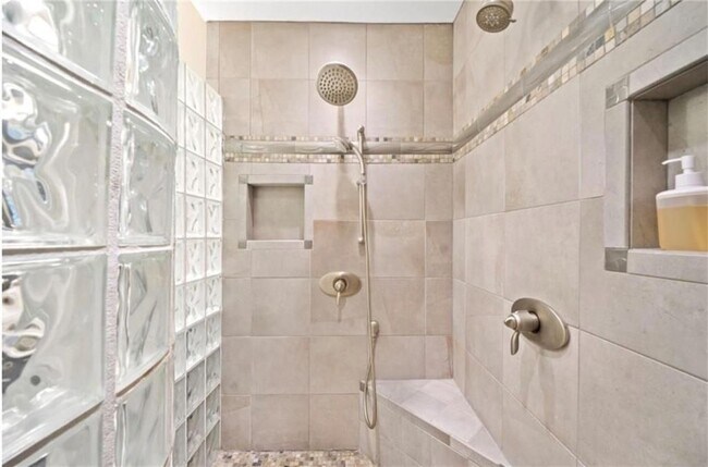 Foto del edificio - 3636 Habersham Rd NW