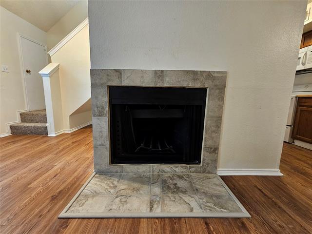 Foto del edificio - 9823 Walnut St