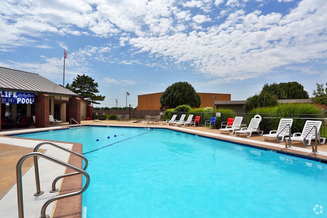 Pool - Winchester Run