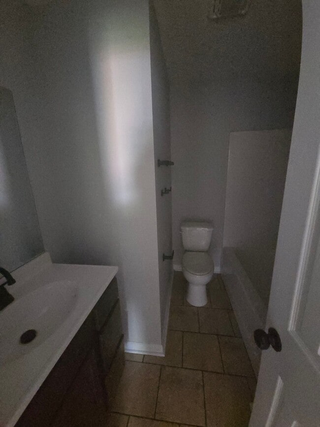 Foto del edificio - 916 Monroe Ave